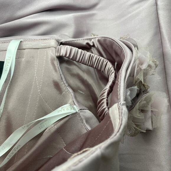 Terani Couture Floral Off Shoulder Long Gown Mauve Size 4 2021E2799 - Picture 12 of 12